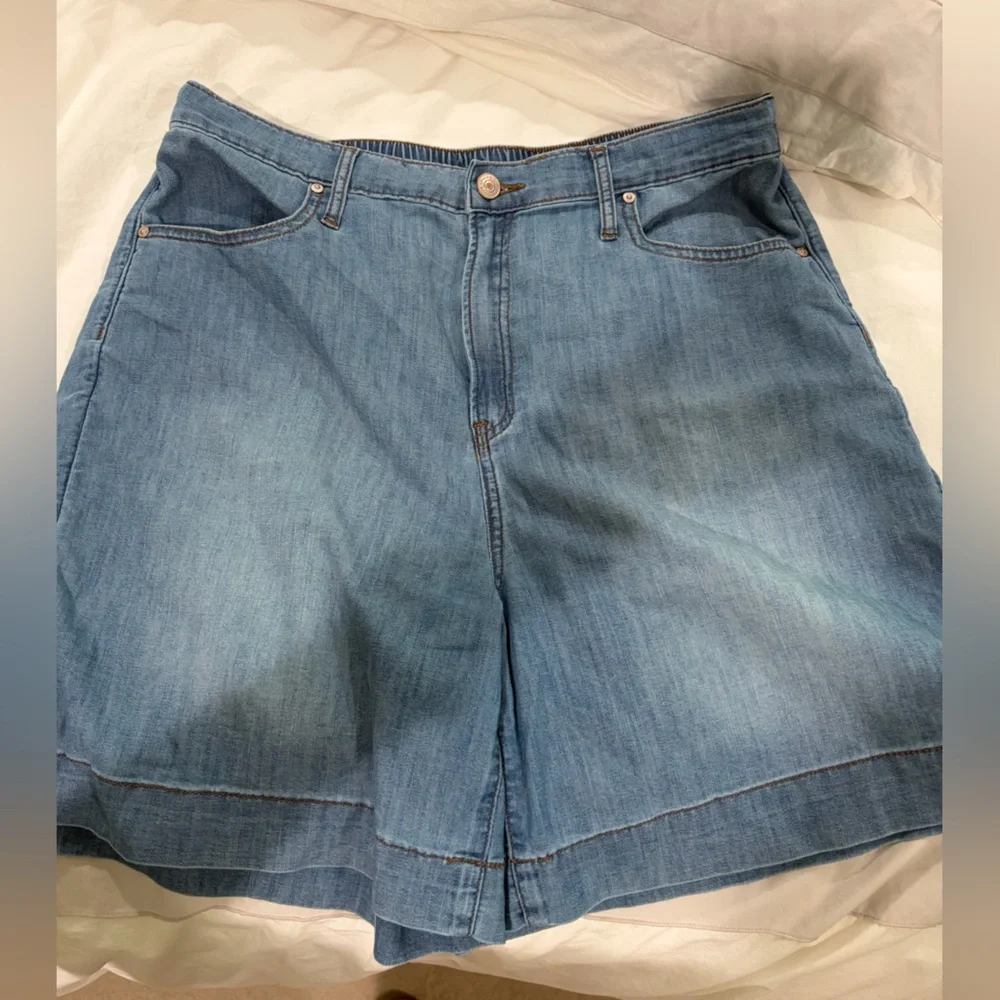 Chicos size 2 denim shorts.
